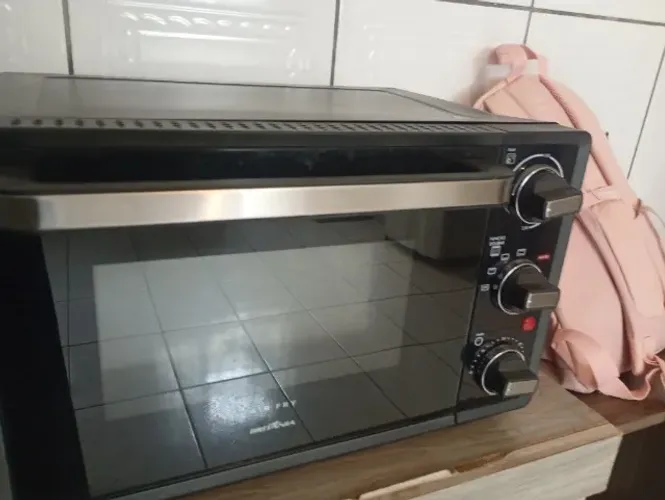 Vende-se forno elétrico 220v seminovo