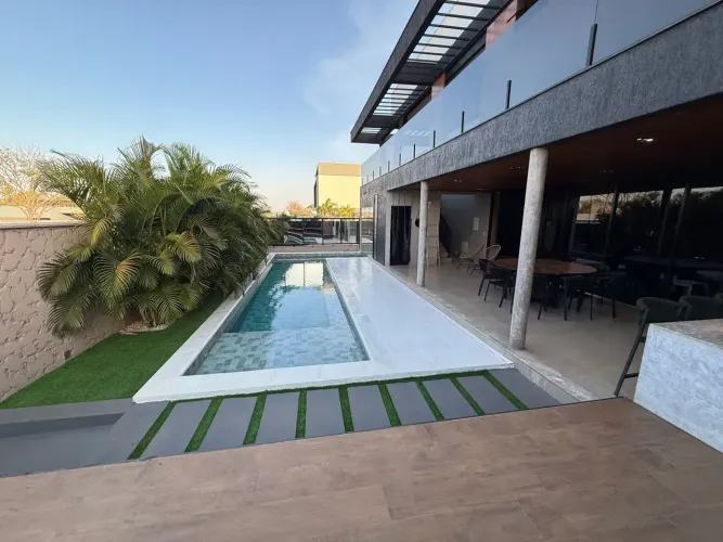 Vendo Sobrado no Condomínio Portal do Sol Green - Goiânia!!