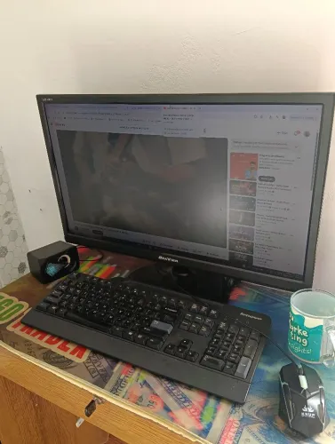 Monitor 24° Led Top das Galáxias