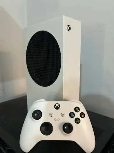 Xbox series S - IMPECÁVEL