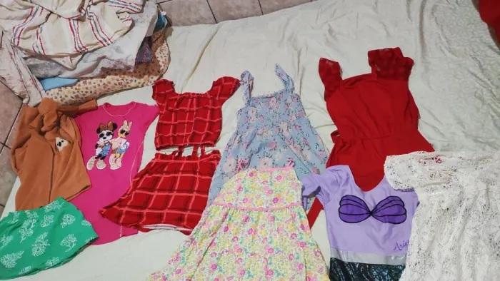 Roupas infantis de 6 a 8 anos