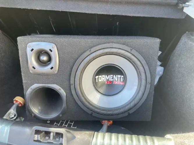 Caixa de som trio + potência taramps t4000