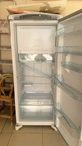 Geladeira Electrolux