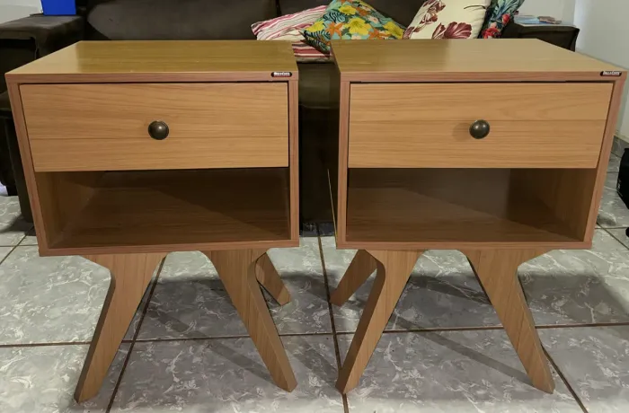 Mesa de Cabeceira casal 