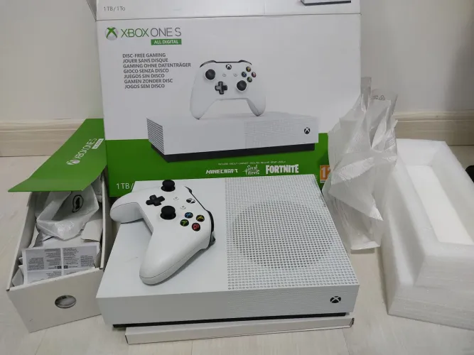 Xbox One S All Digital