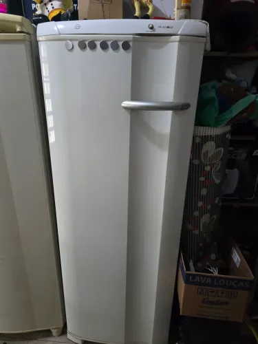 Freezer Eletrolux 220 l