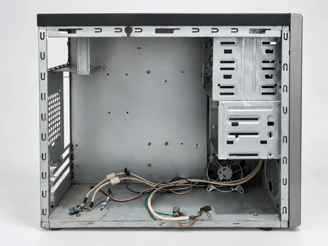 Gabinete Semp Toshiba para PC - Usado / Vazio