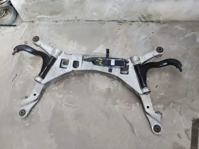 EIXO SUSPENSÃO TRASEIRA VOLVO S60 2.4 TUBO 2001 2002