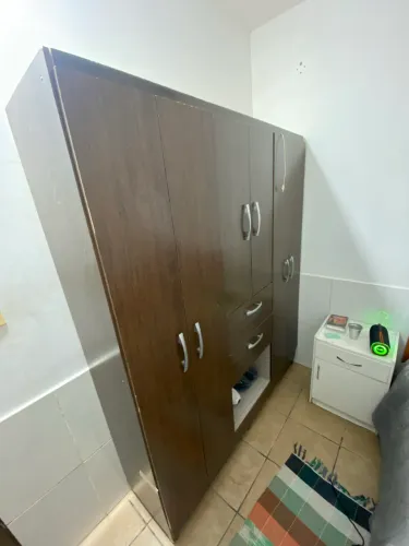Guarda roupa 6 portas