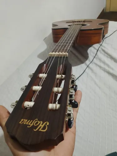 VIOLÃO HOFMA ELÉTRICO Top e zero com ,vai com capa ,capotraste e paleta .