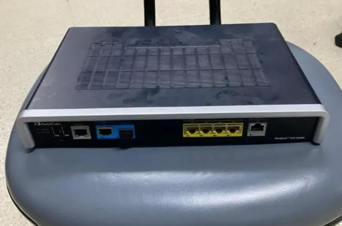 Audiocodes Mediant 500 E-sbc - Voip Gateway - M500-esbc