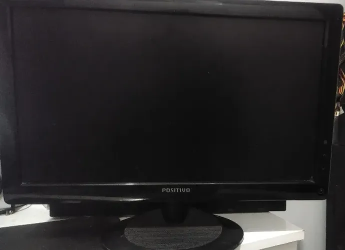 Monitor Positivo 18.5 LCD Usado