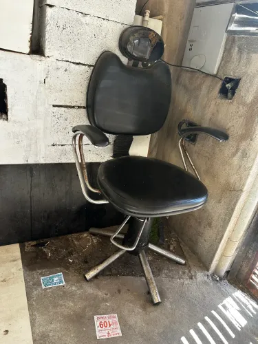 Cadeira de barbeiro $160