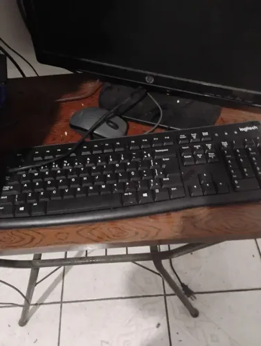 Computador Positivo.
