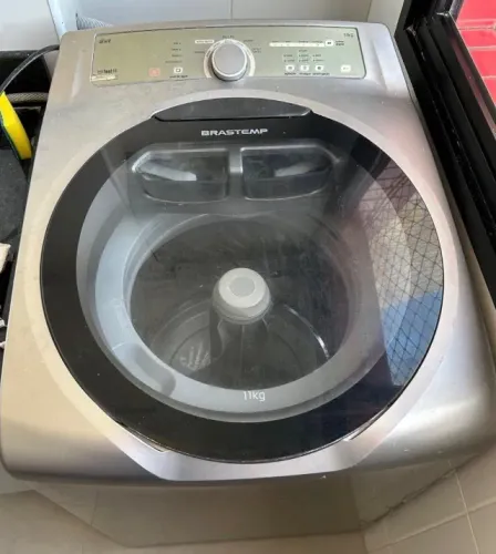 Máquina de Lavar Roupa 11kg Inox Brastemp 220v