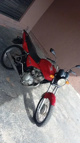 Vendo ou troco em carro Titan 150 2008