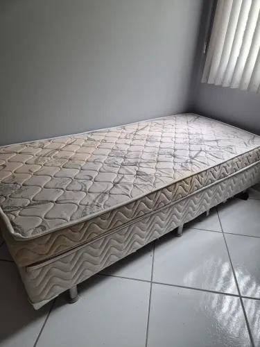 Cama box solteiro com colchão