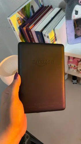 Vendo Kindle Paperwhite 10° geração SEMINOVO