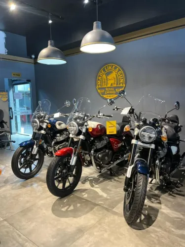 ROYAL ENFIELD SUPER METEOR INTERSTELLAR 650CC ABS2026