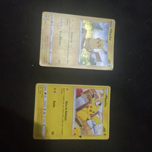 Duas Cartas pokemon pikachu