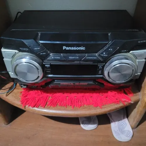 Vende  Mini System Panasonic AKX700 1800W