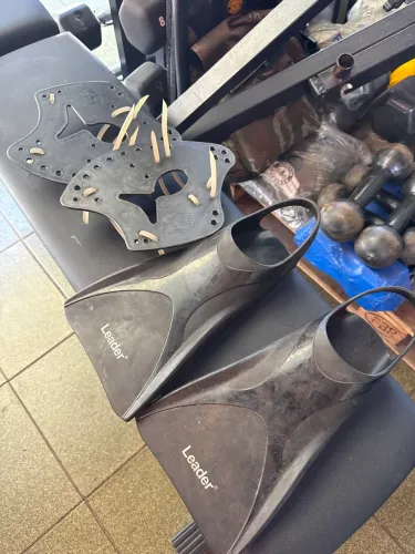 Nadadeira Pé de Pato Leader Silicone preto Natação e Mergulho Adulto e palmar