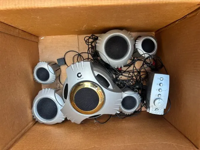 Conjunto de Caixas de Som com Subwoofer Goldship