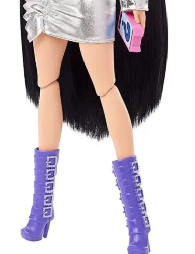 Botas roxas da Barbie Extra 15