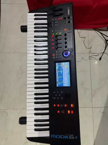 YAMAHA MODX 6+ plus