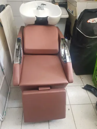 Vende se lavatório e cadeira para salão de beleza