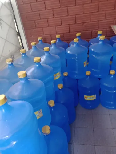 Galões de Água Mineral 100 unidades novas