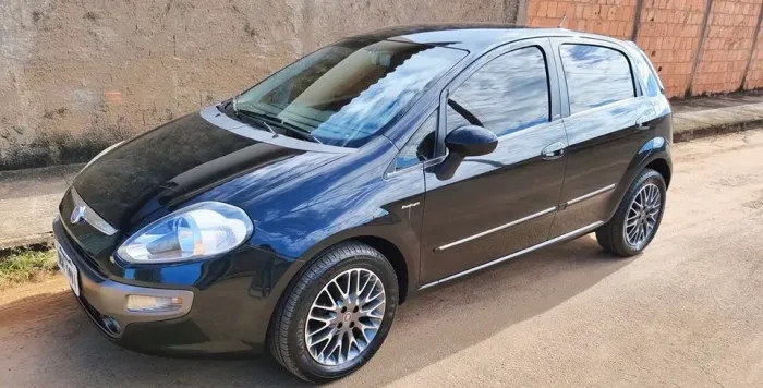 Fiat Punto Essence 1.6 Flex 16V 5P 2013