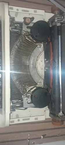 Máquina De Escrever Remington 22 Portátil - Mecânica 100% + Maleta Original