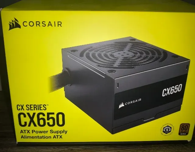 fonte Corsair CX650W 80 Plus Bronze - Apenas 6 Meses de Uso