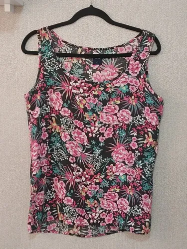 Camiseta Hering floral