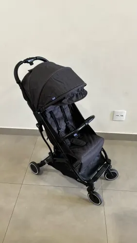 Carrinho de bebê compacto chicco