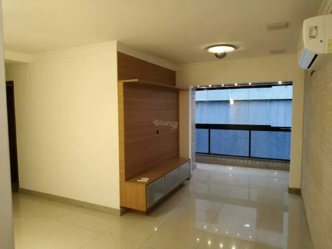 Apartamento com 2 quartos na Praia da Costa