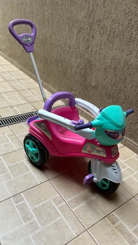 Triciclo Infantil Maral De Passeio Com Empurrador