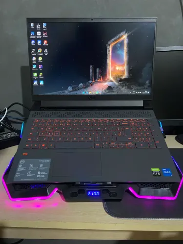 BASE DE REFRIGERAÇÃO PARA NOTEBOOK MANCER KADMUS RGB