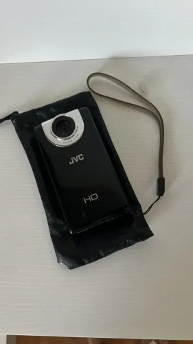 Filmadora De Bolso JVC PICSIO GC-FM2 Full HD 1080p (Usado)