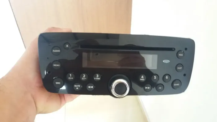 Som original do palio g5 e vai com moldura 