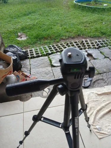 Tripé para câmera Gopro e celulares