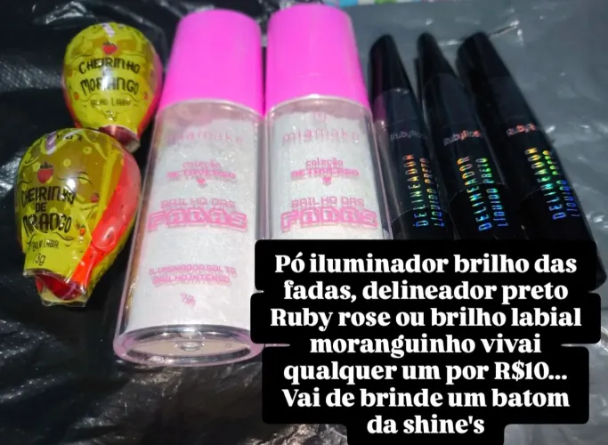 Delineador Ruby rose, pó iluminador ou brilho labial vivai 