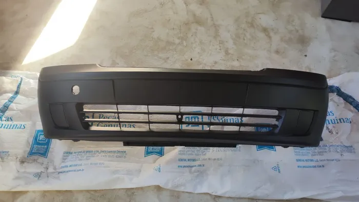 Parachoque dianteiro Montana 2003 2004/2005 2006/2007 2008/2009 2010 original GM Chevrolet