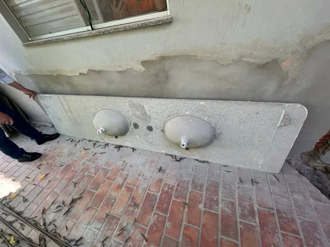 Pedra para banheiro