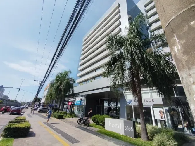 Sala para locação na Avenida Assis Brasil no Hom Lindoia...