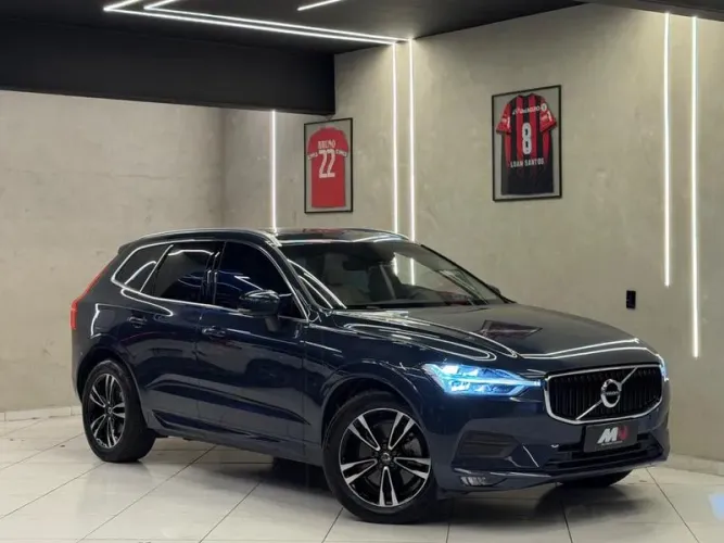 Volvo XC 60 D-5 Momentum 2.4 AWD Diesel 5P 2020