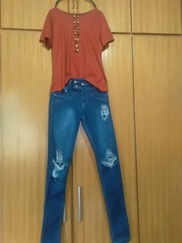 CALÇA E BLUSAS
