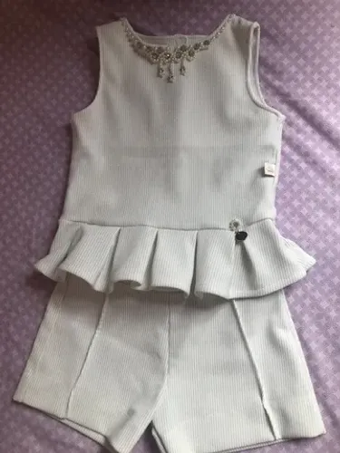 Conjunto menina