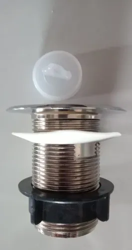 5 Válvula para Tanque Plástica Cromada 1.1/4